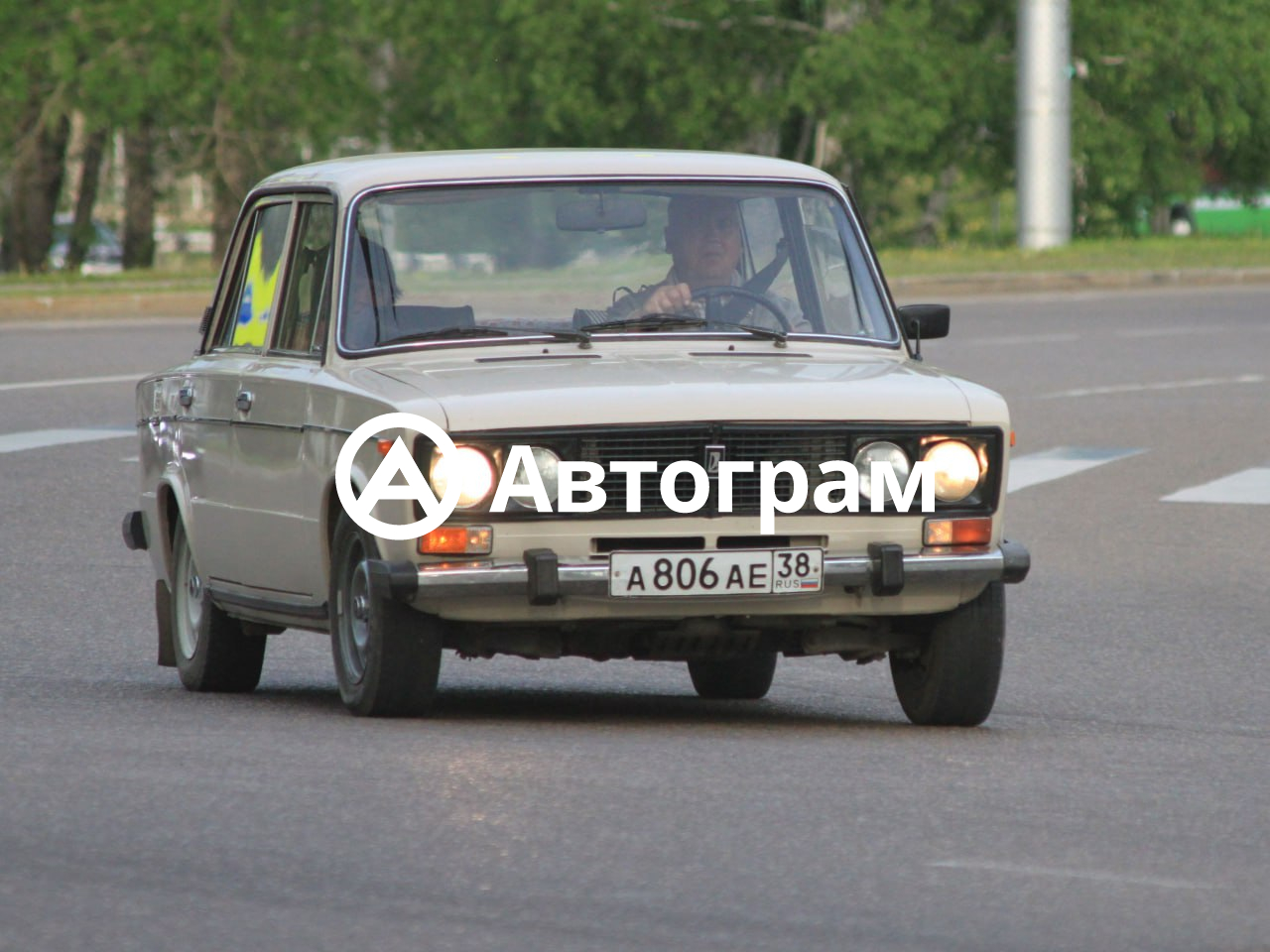 Информация об авто VAZ 2106 с гос. номеру А806АЕ38