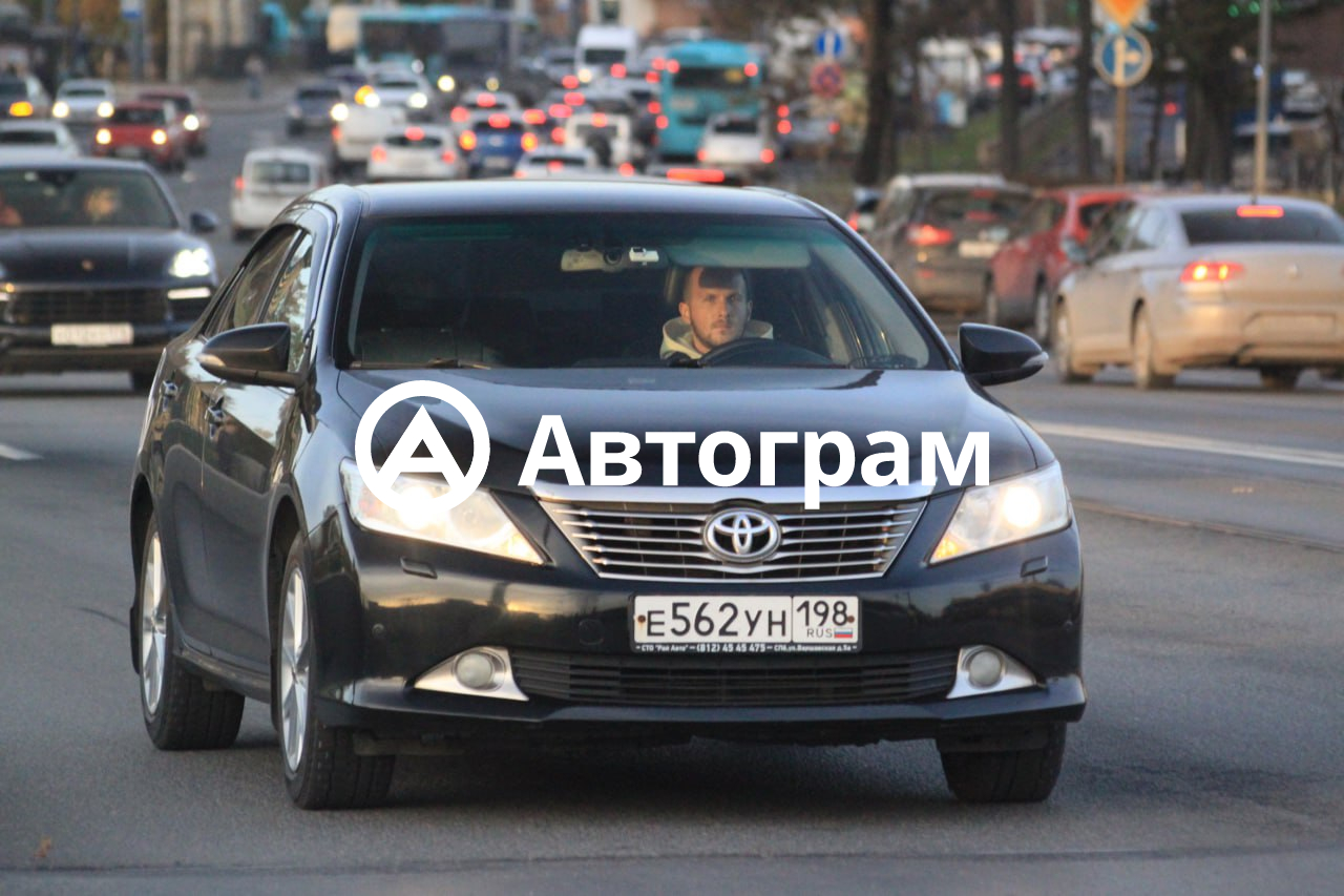 Информация об авто Toyota Crown с гос. номеру Е562УН198