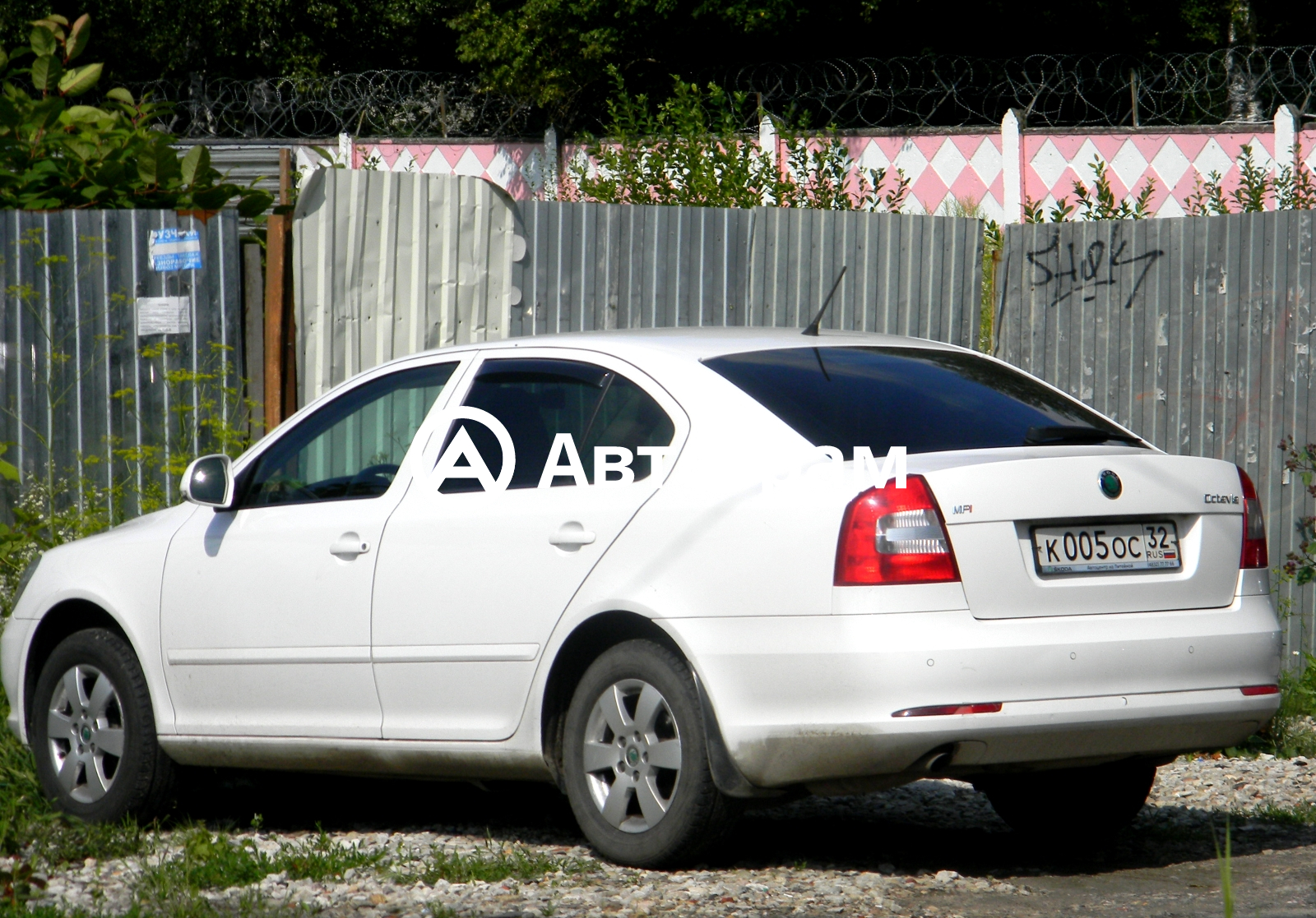 Информация об авто Skoda Octavia с гос. номеру К005ОС32