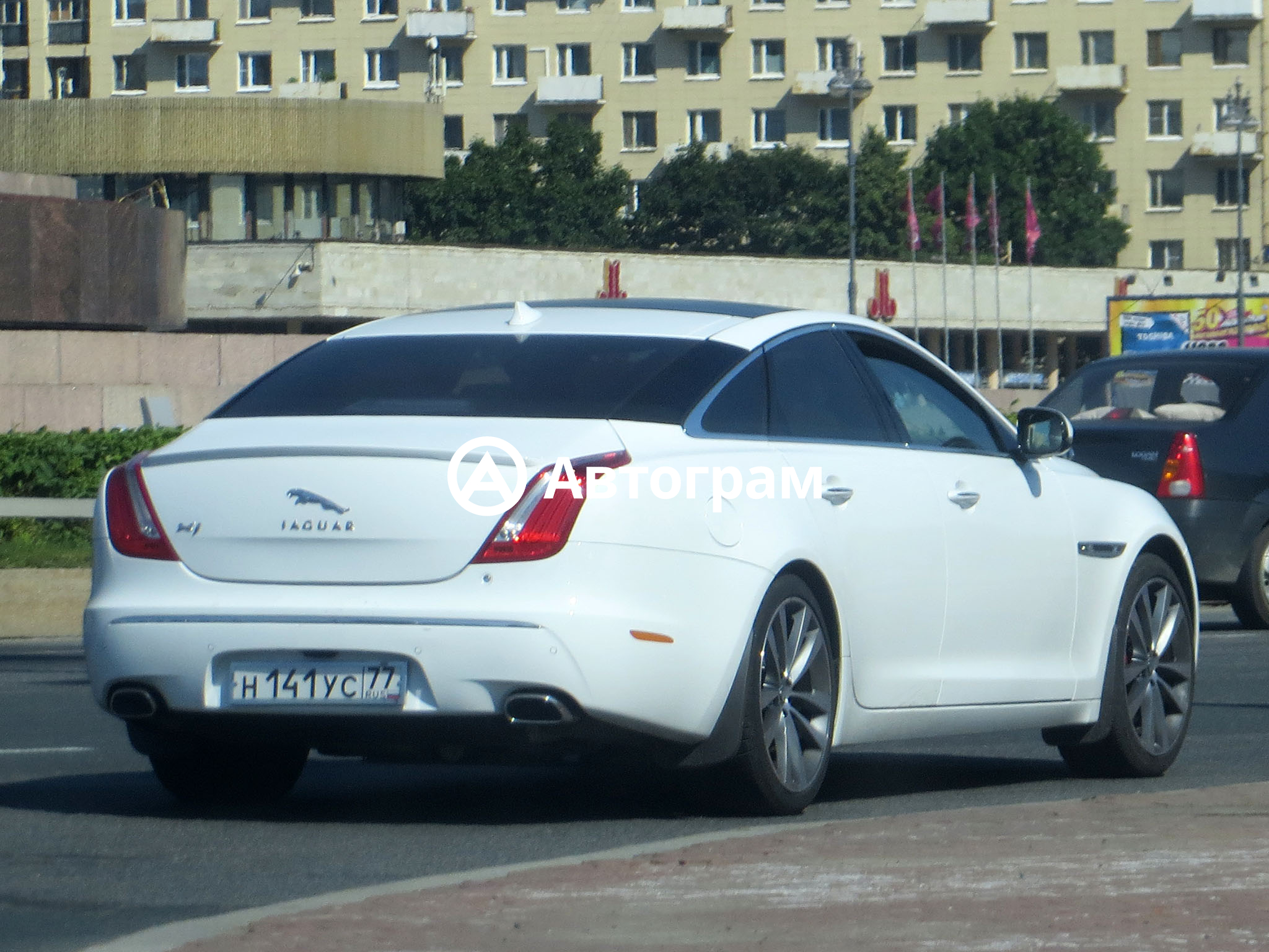 Информация об авто Jaguar XJ с гос. номеру Н141УС77