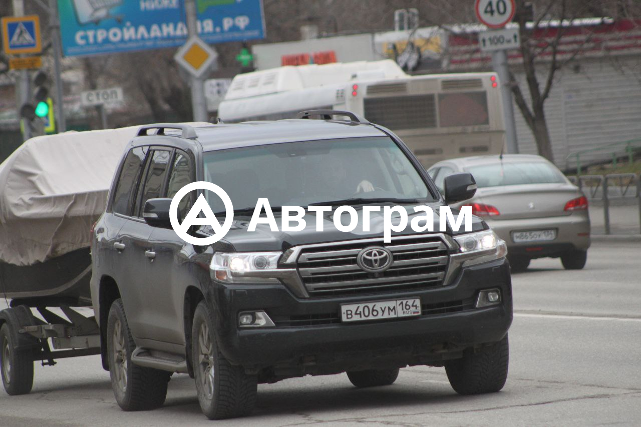 Информация об авто Toyota Land Cruiser с гос. номеру Н865ОУ136