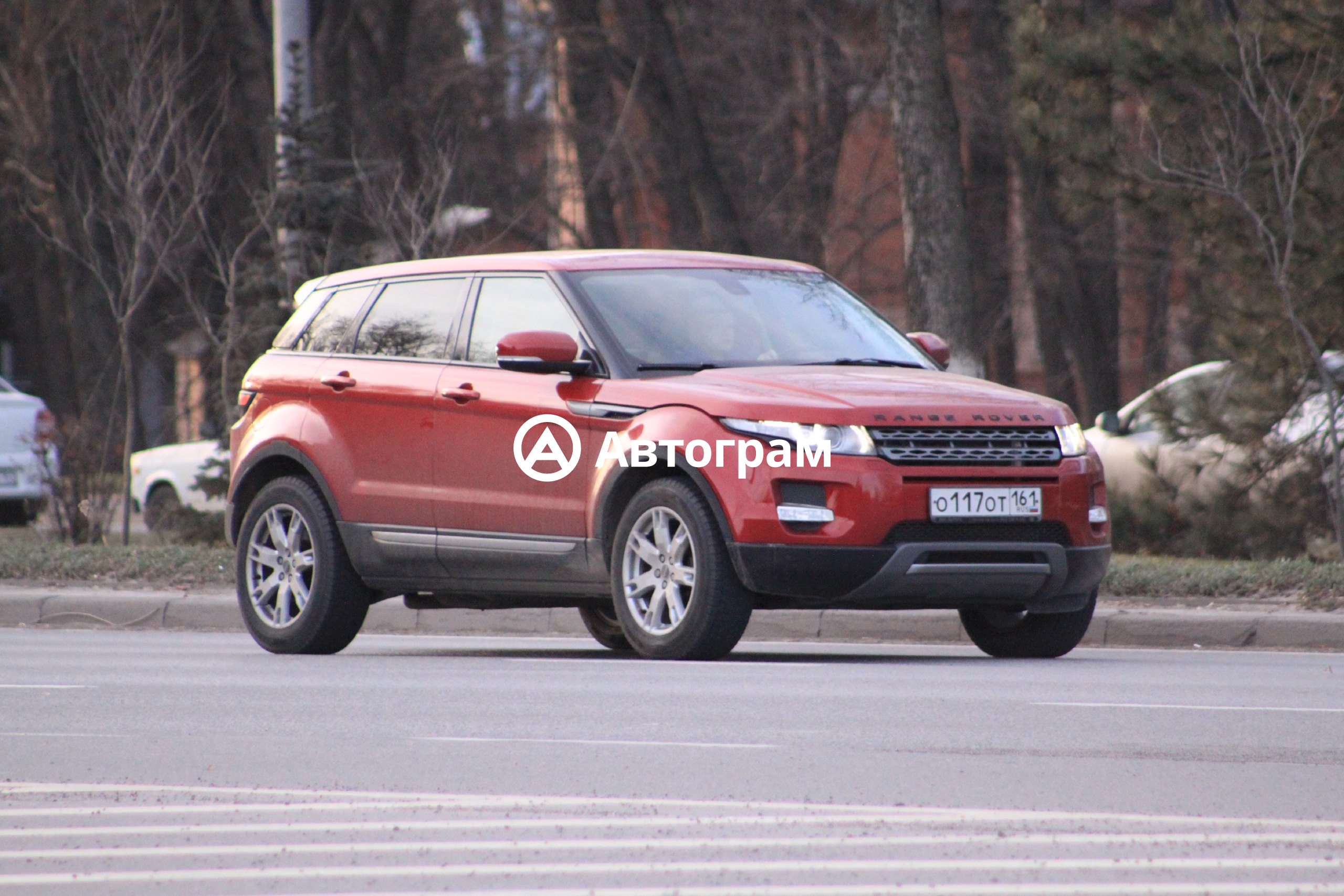 Информация об авто Range Rover Evoque с гос. номеру О117ОТ161