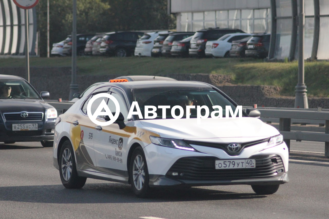 Информация об авто Toyota Camry с гос. номеру О579УТ40