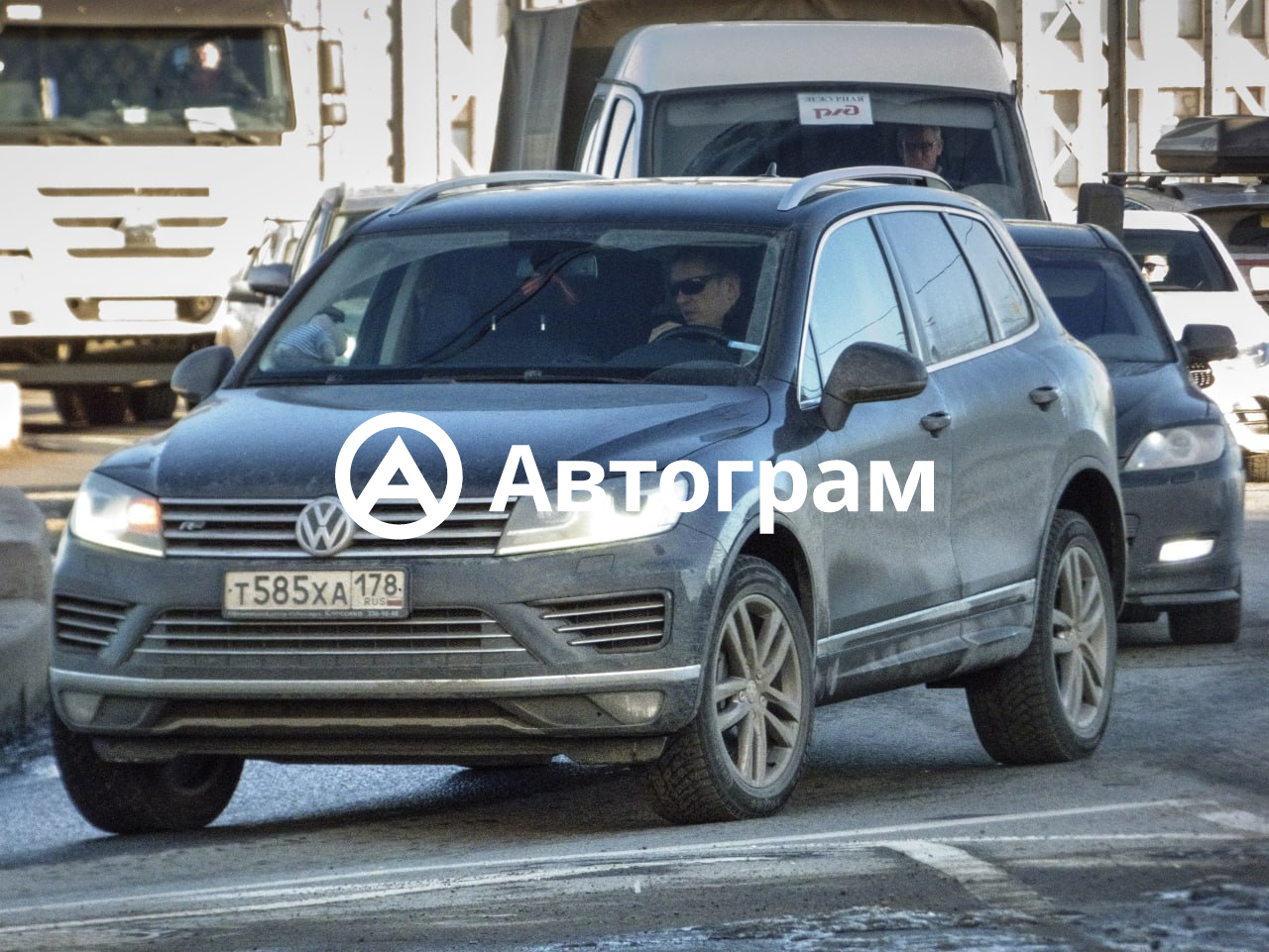 Информация об авто Volkswagen Touareg с гос. номеру Т585ХА178