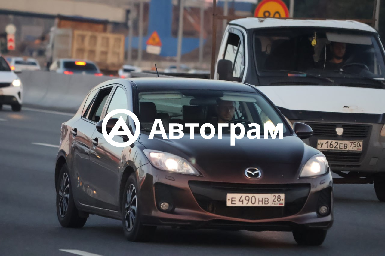 Информация об авто Mazda 3 с гос. номеру У162ЕВ750